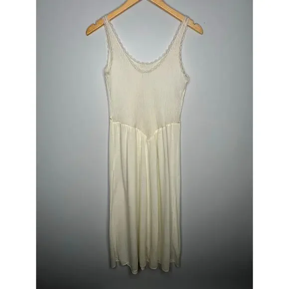 Vintage Tom Bezduda For Barade Co Off White Night Gown Union Made USA‎ Size MED